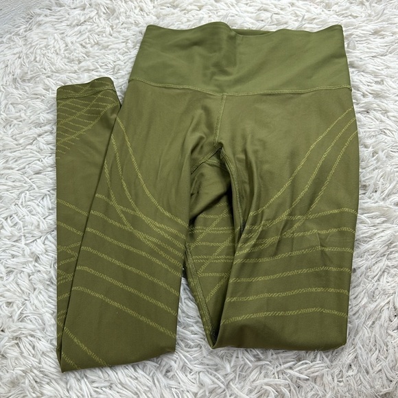 Lululemon Mapped Out High-Rise Tight 28" - Picture 1 of 5